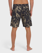 Good Times Pro 18 Boardshorts - Black