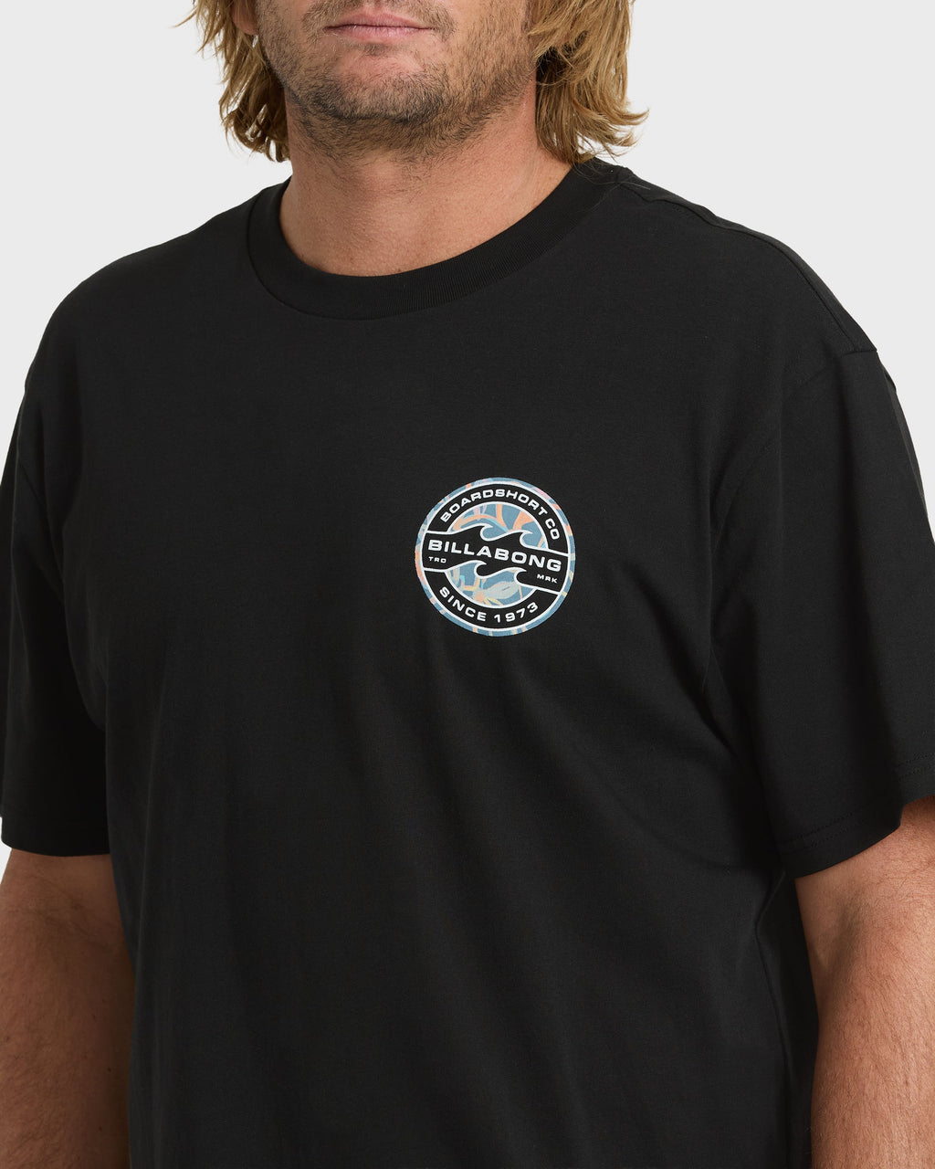 Hollow Premium Short Sleeve Knit T-Shirt - Black